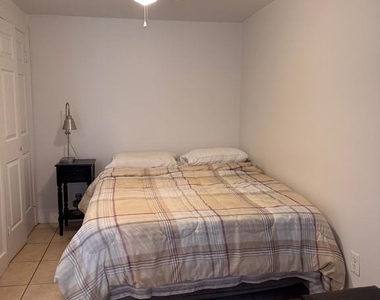 1513 Massachusetts Avenue Se - Photo Thumbnail 5