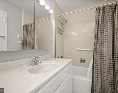 4101 Cathedral Avenue Nw - Photo Thumbnail 11