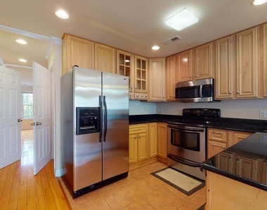 615 16th Street Ne - Photo Thumbnail 8