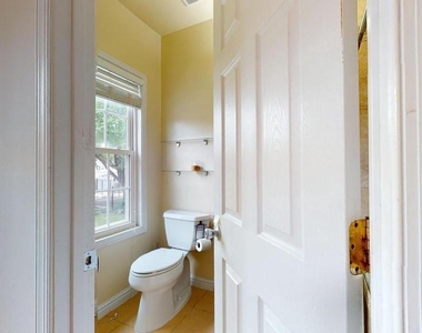 615 16th Street Ne - Photo Thumbnail 19