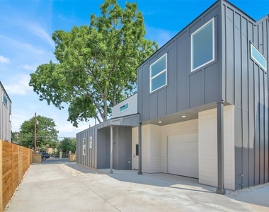 7603 Carver Ave - Photo Thumbnail 21