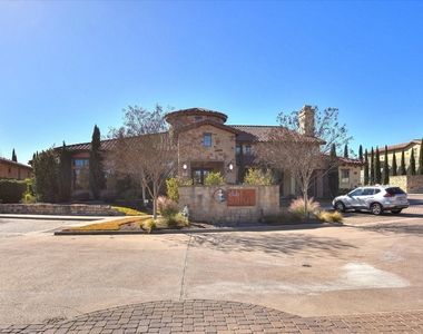 102 Bella Toscana Ave - Photo Thumbnail 18