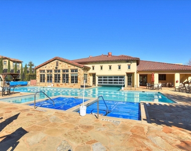 102 Bella Toscana Ave - Photo Thumbnail 22