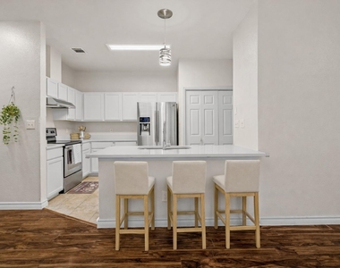 8703 Weiser Dr - Photo Thumbnail 6