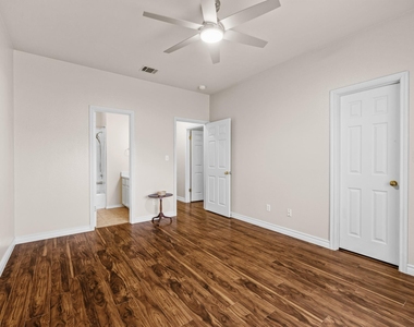 8703 Weiser Dr - Photo Thumbnail 8