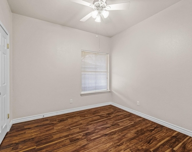 8703 Weiser Dr - Photo Thumbnail 26