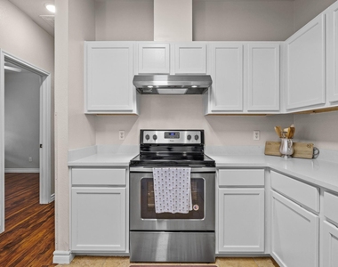 8703 Weiser Dr - Photo Thumbnail 5