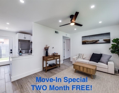 1200 E 52nd St - Photo Thumbnail 22