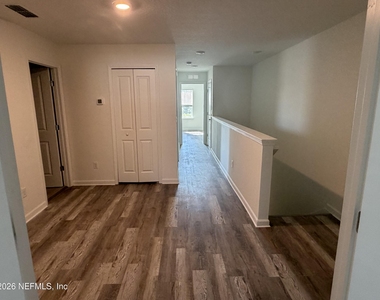 413 Rosemont Drive - Photo Thumbnail 16