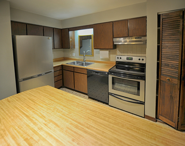 2343 Ogden Avenue - Photo Thumbnail 4