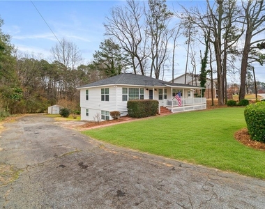 2790 Sardis Street - Photo Thumbnail 1