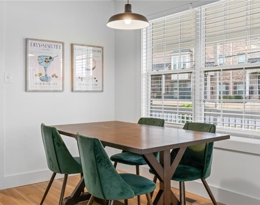 2790 Sardis Street - Photo Thumbnail 14