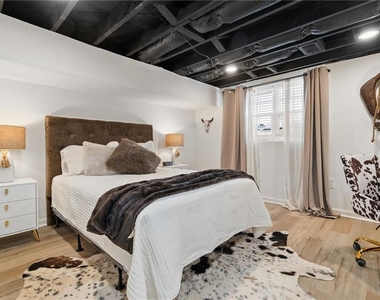 2790 Sardis Street - Photo Thumbnail 33