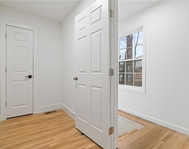 2790 Sardis Street - Photo Thumbnail 26
