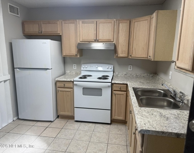 5120 Westchase Court - Photo Thumbnail 4