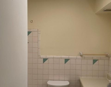 6840 Sunny Brook Lane Ne - Photo Thumbnail 12