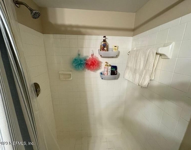 8820 Royal Palm Boulevard - Photo Thumbnail 5