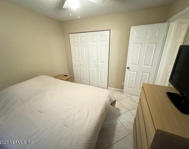 8820 Royal Palm Boulevard - Photo Thumbnail 9
