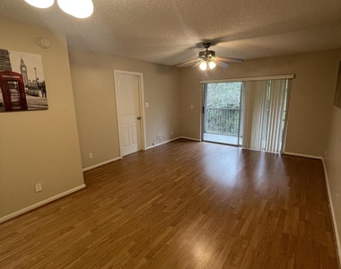 8820 Royal Palm Boulevard - Photo Thumbnail 6