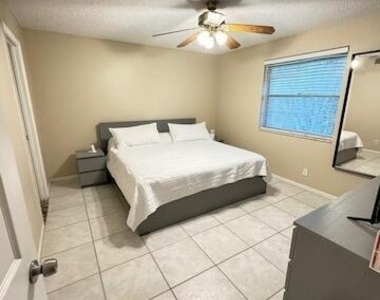 8820 Royal Palm Boulevard - Photo Thumbnail 2