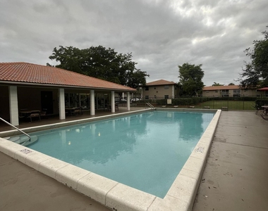 8820 Royal Palm Boulevard - Photo Thumbnail 15