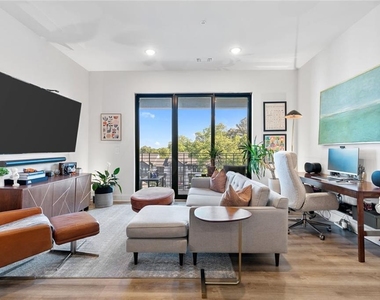 112 Rogers Street Ne - Photo Thumbnail 8