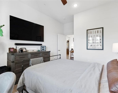 112 Rogers Street Ne - Photo Thumbnail 21