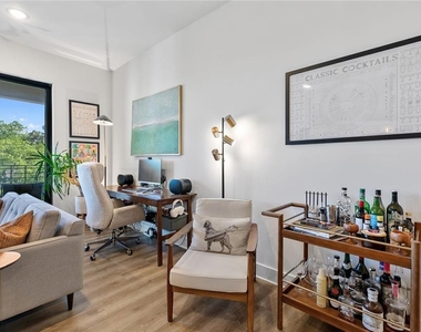 112 Rogers Street Ne - Photo Thumbnail 11