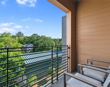 112 Rogers Street Ne - Photo Thumbnail 17
