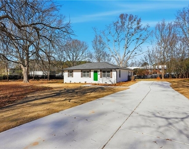 127 Perry Street - Photo Thumbnail 1