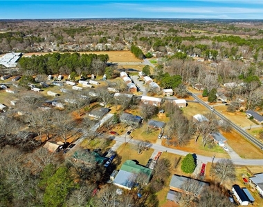 127 Perry Street - Photo Thumbnail 30