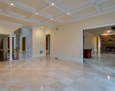 6213 Arnall Court Nw - Photo Thumbnail 14