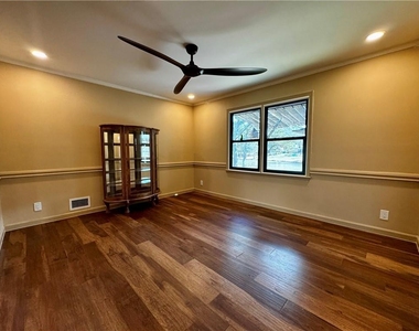 1709 Rangewood Drive Sw - Photo Thumbnail 13