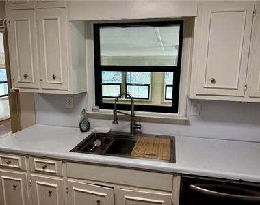 1709 Rangewood Drive Sw - Photo Thumbnail 18