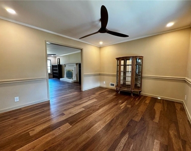1709 Rangewood Drive Sw - Photo Thumbnail 12