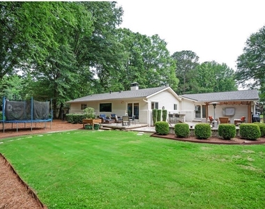 3850 Beya Way - Photo Thumbnail 16