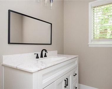 3850 Beya Way - Photo Thumbnail 10