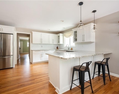 3850 Beya Way - Photo Thumbnail 5