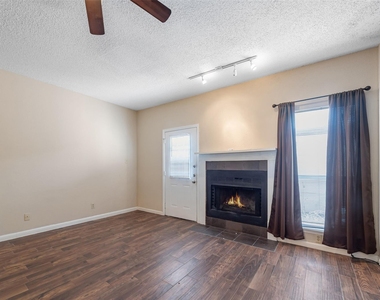 12400 Brookglade Circle - Photo Thumbnail 10