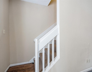 12400 Brookglade Circle - Photo Thumbnail 18