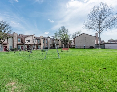 12400 Brookglade Circle - Photo Thumbnail 38