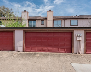 12400 Brookglade Circle - Photo Thumbnail 34