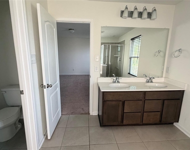 23438 Stahl Creeks Lane - Photo Thumbnail 4