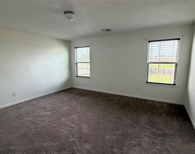 23438 Stahl Creeks Lane - Photo Thumbnail 3