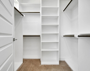531 Schweikhardt Street - Photo Thumbnail 10