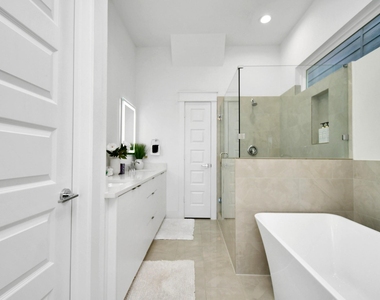 531 Schweikhardt Street - Photo Thumbnail 9
