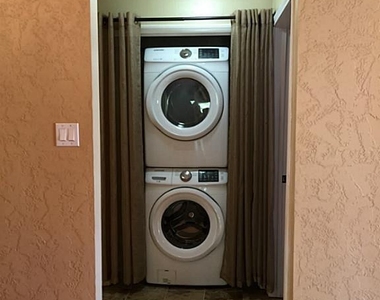 12755 Mill Ridge Drive - Photo Thumbnail 7