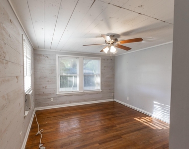 104 S Beauregard Street - Photo Thumbnail 3