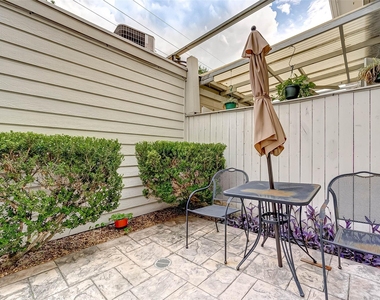 5976 Woodway Place Court - Photo Thumbnail 23