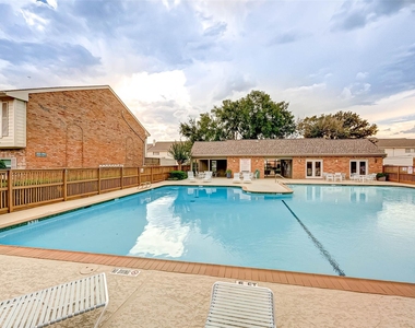 5976 Woodway Place Court - Photo Thumbnail 24